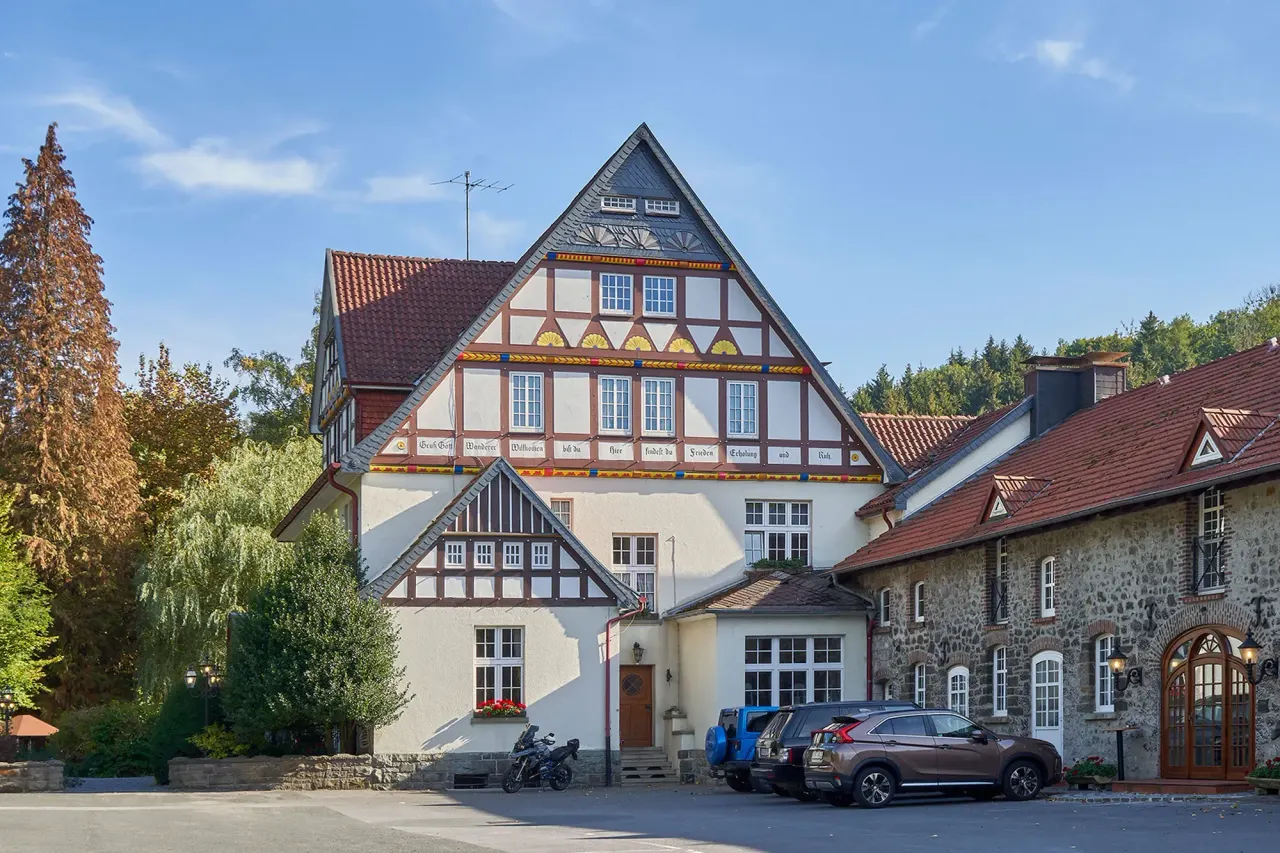 BookNoFees: Restaurante – Hotel-Restaurant Haus Recke – Balve-Volkringhausen – Hotel-Restaurante Haus Recke, foto 1