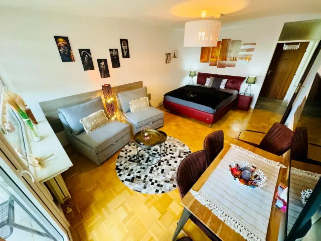 BookNoFees: Apartamento tranquilo con balcón y zona infantil – Ettlingen