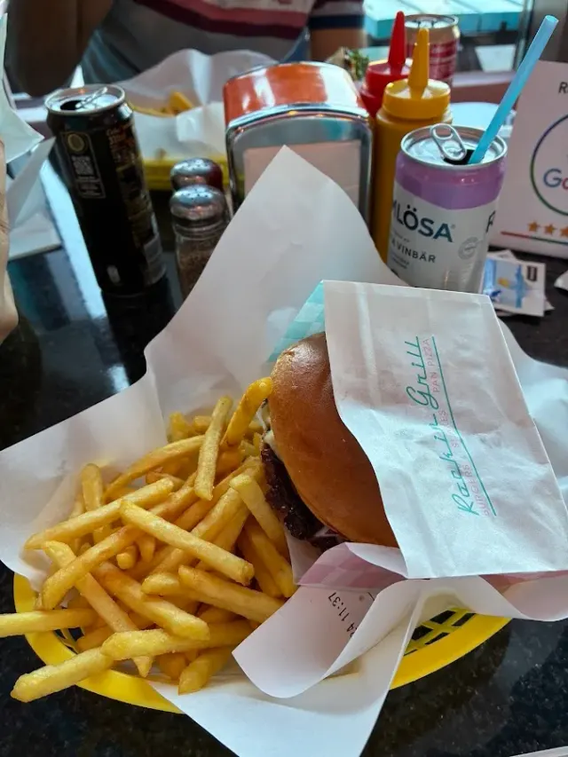 BookNoFees: Restaurante – Rockin Grill – Stockholm – Rockin' Grill, foto 2