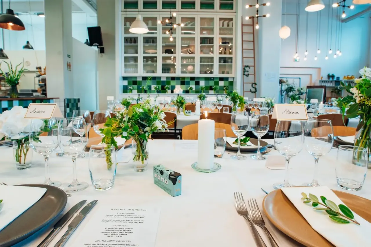 BookNoFees: Cafetería – Aamanns Genbo – Copenhagen – Genbo, de Aamann, foto 1