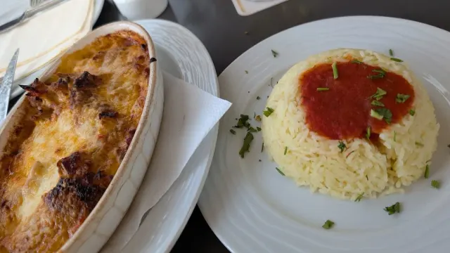 BookNoFees: Restaurante – Mediterrane Kuzina – Altena – Cocina mediterránea, foto 2