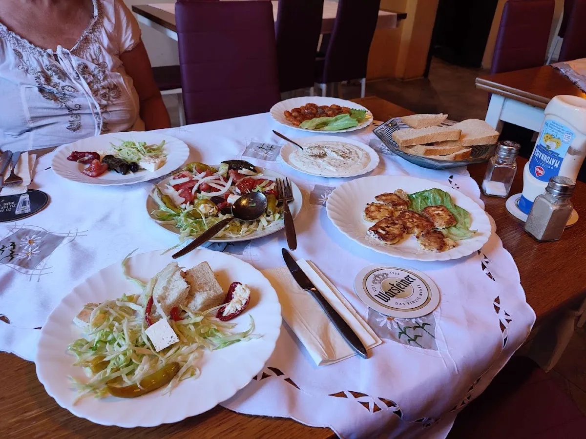 BookNoFees: Restaurante – Zur Kuhle – Schalksmühle – Hacia la hondonada, foto 1