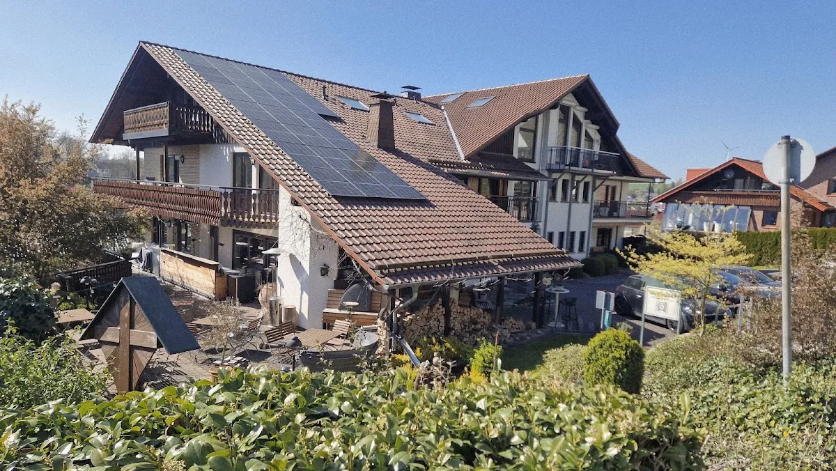 BookNoFees: Restaurante – Hotel-Restaurant-Café Tannenhof – Bad Wünnenberg – Hotel, restaurante y cafetería Tannenhof, foto 1