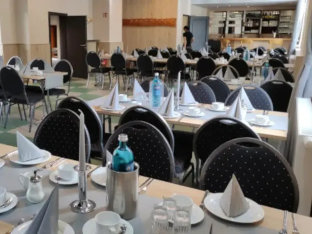 BookNoFees: Restaurante – Wirtshaus Syré – Balve-Garbeck – Taberna Syré, foto 2